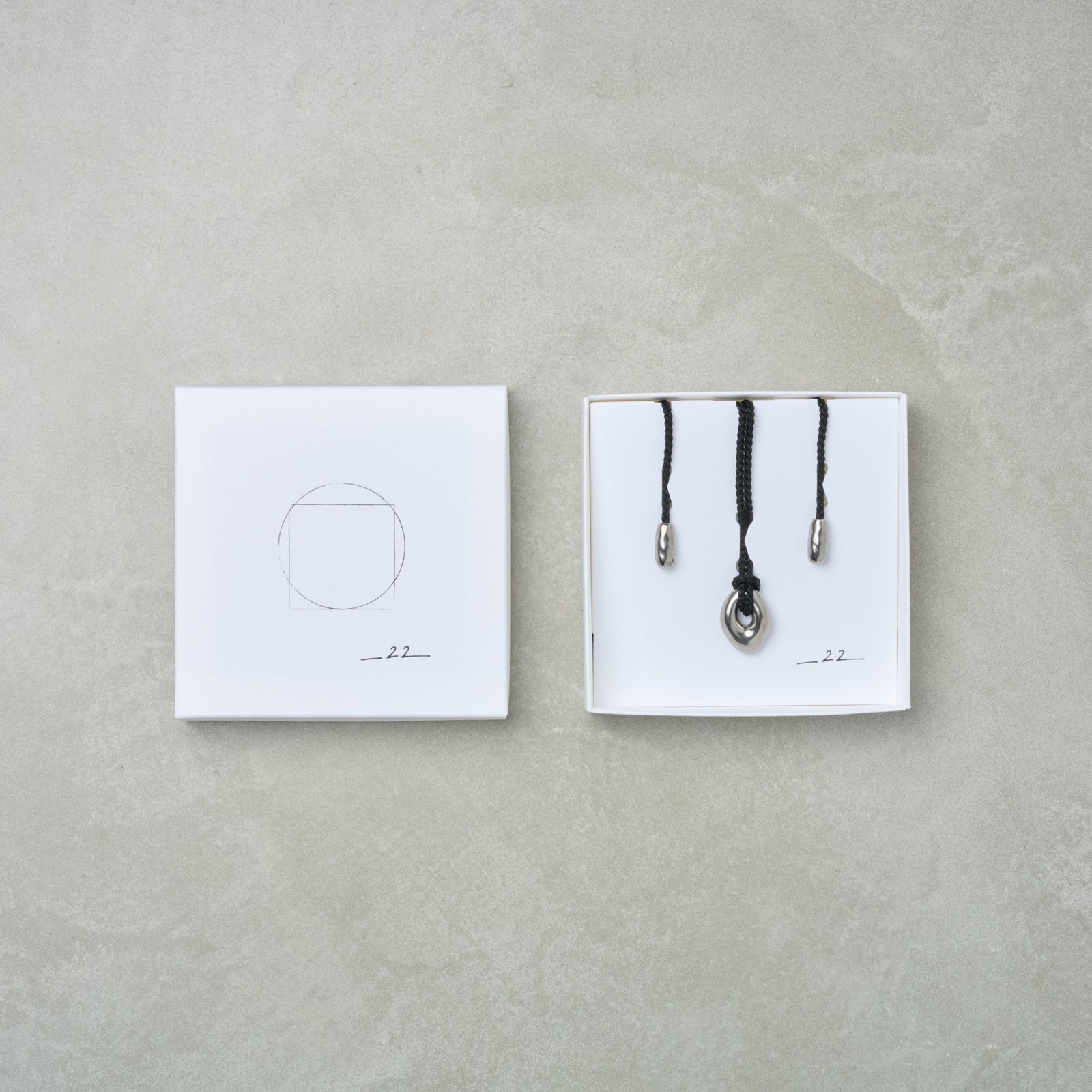 Necklace - Uneven Luster 0 | __22